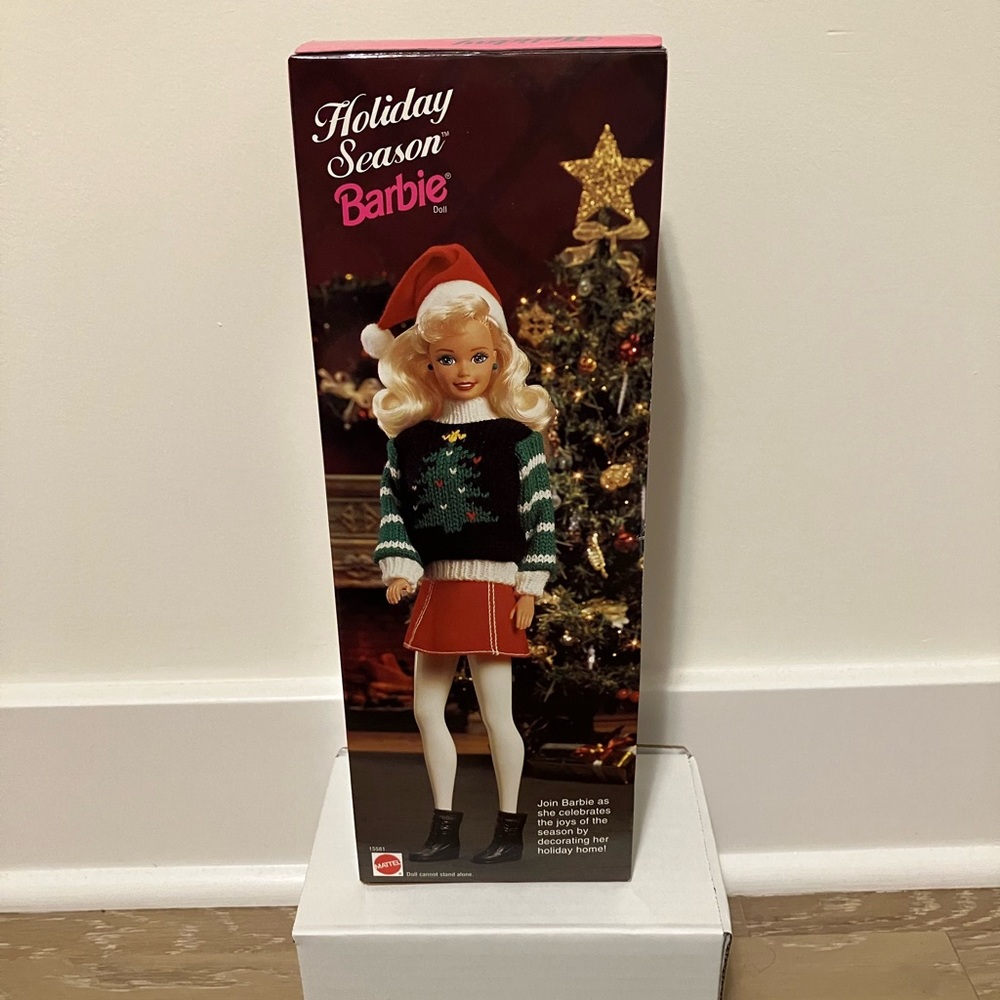 Holiday barbie - Picture 3 of 3